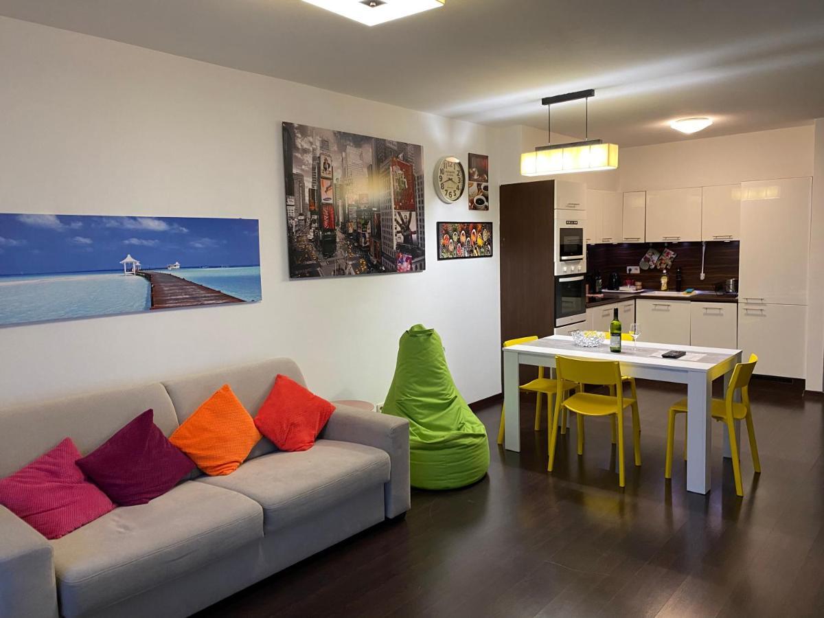 Apartamento Fantastic View From The 20Th Floor Bratislava Exterior foto